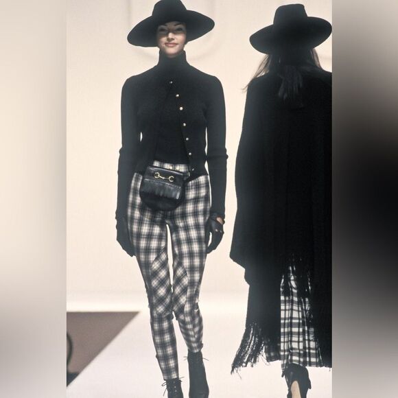 Vtg Gucci 90s runway plaid jodhpurs recycled into a snap button skirt size 30 - Picture 2 of 16